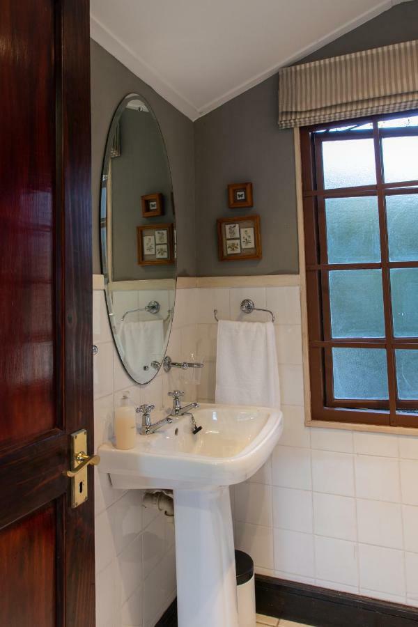 The Bergzicht Guest Suite Cape Town Bagian luar foto