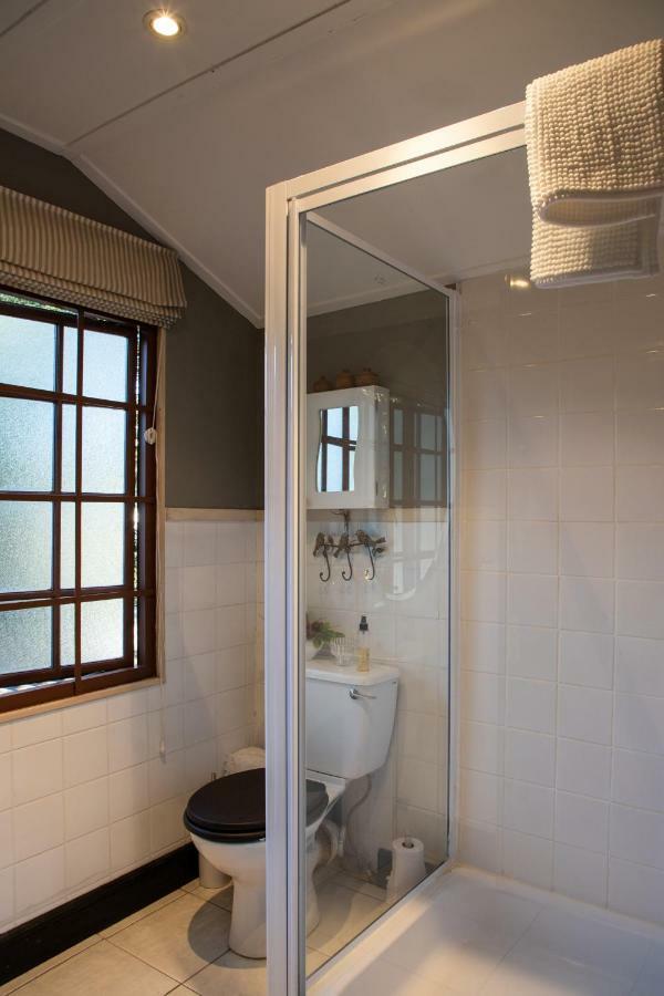 The Bergzicht Guest Suite Cape Town Bagian luar foto